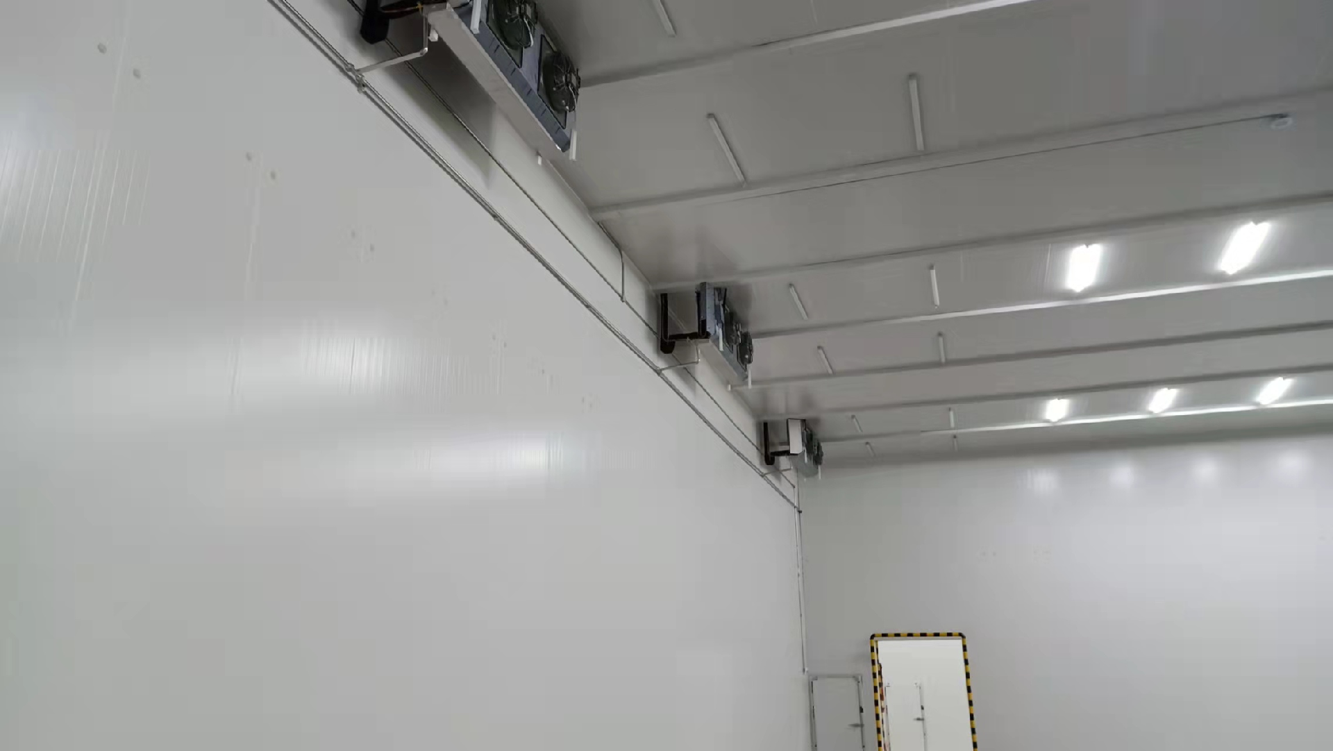 建設(shè)1100㎡醫(yī)院冷藏庫安裝費(fèi)用價(jià)格是多少？